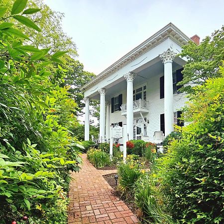 Bed and Breakfast Winridge Manor Madison Heights Esterno foto