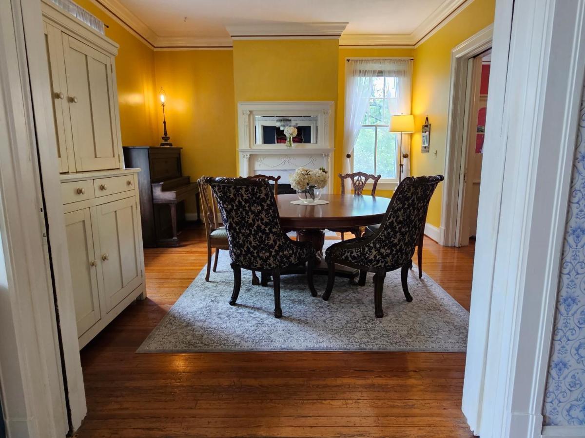 Bed and Breakfast Winridge Manor Madison Heights Esterno foto