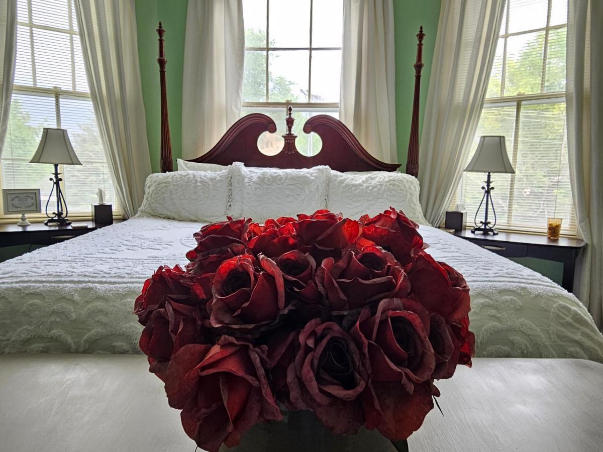 Bed and Breakfast Winridge Manor Madison Heights Esterno foto
