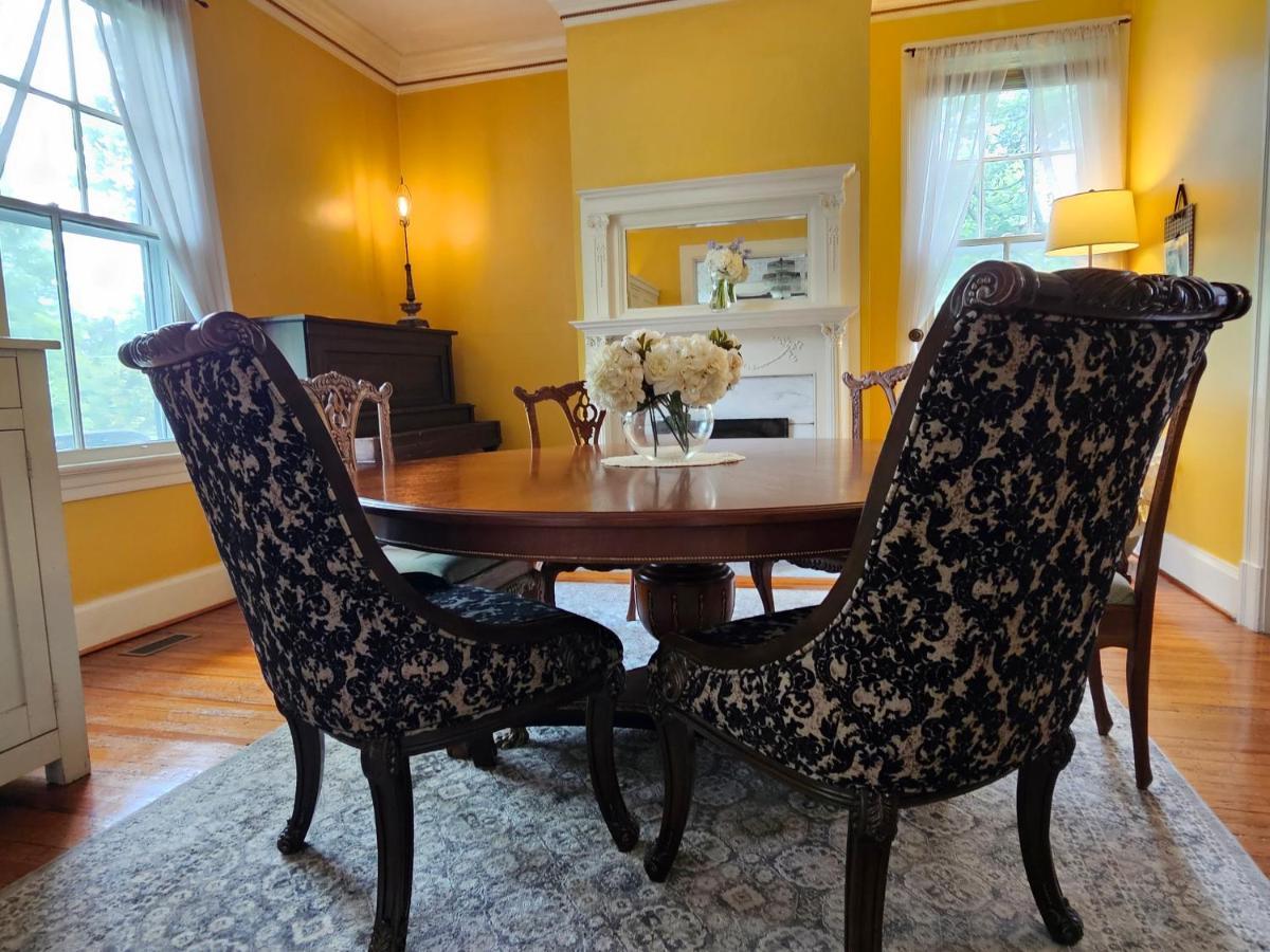 Bed and Breakfast Winridge Manor Madison Heights Esterno foto