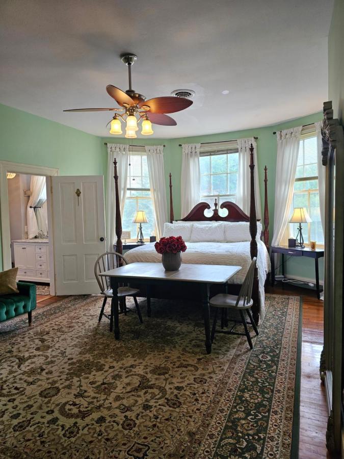 Bed and Breakfast Winridge Manor Madison Heights Camera foto